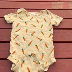Five for 25 Joe Fresh 100% cotton  onesie with carrots